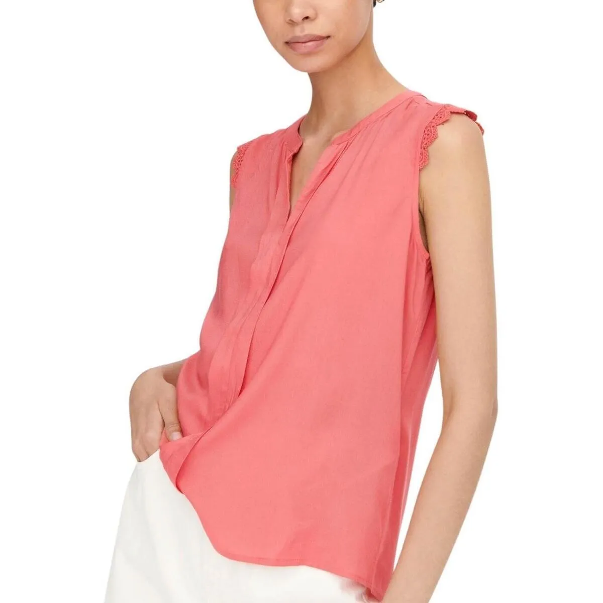 15157656CORAL PARAD