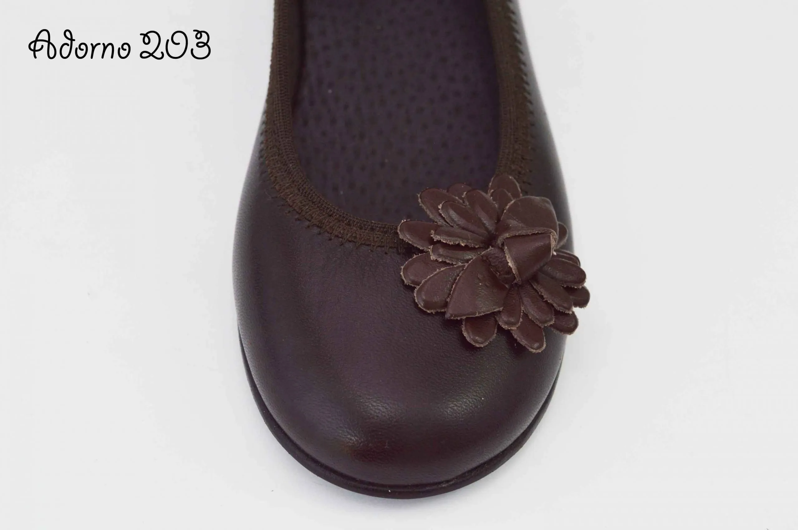Adornos de piel en marron chocolate para zapatos