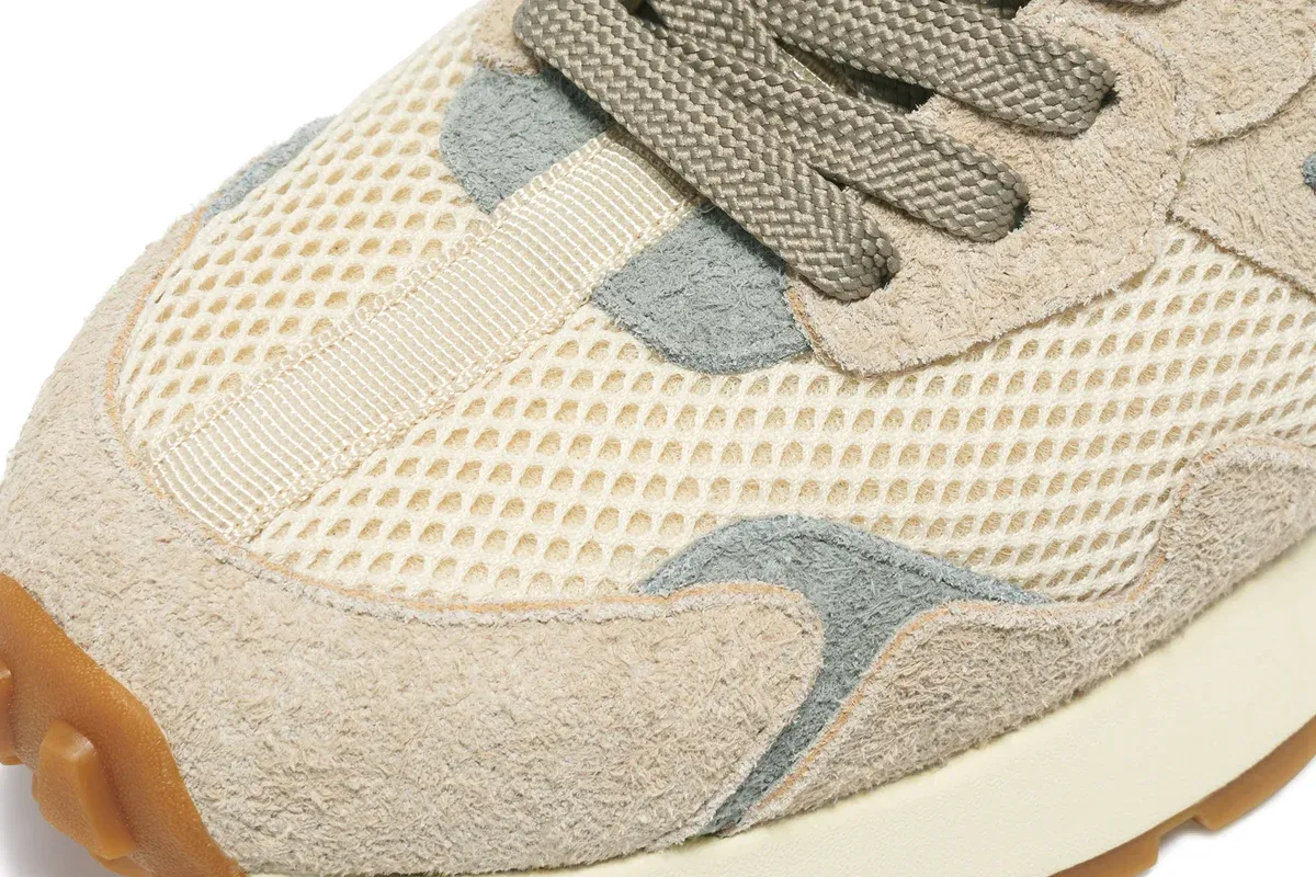 BAPE Highsnobiety x Road Sta Express "Beige Grey"