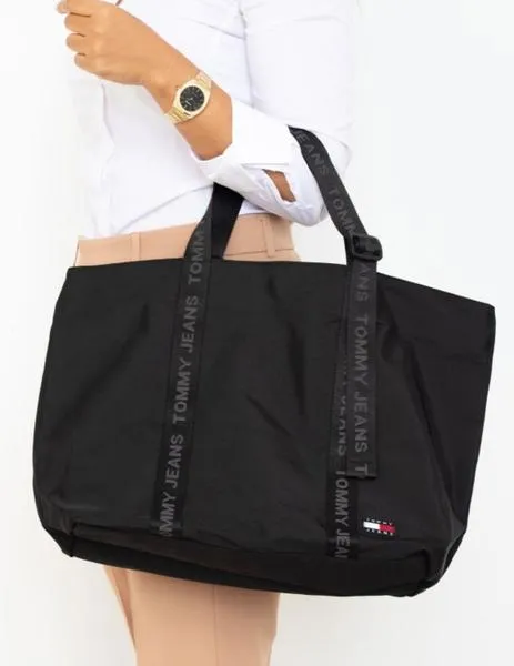Bolso negro DAILY TOTE de Tommy Jeans