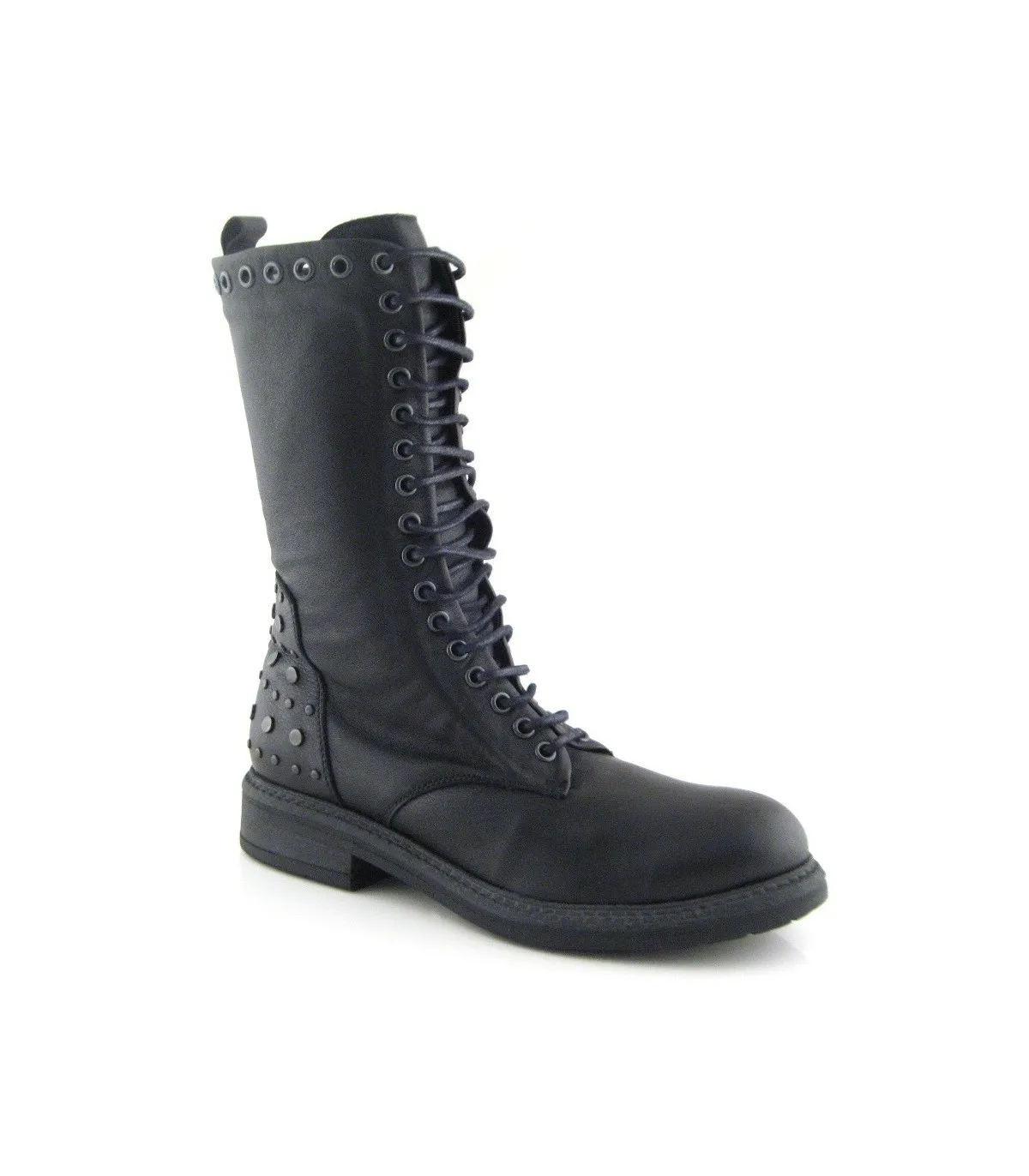 Bota con cordones de caña alta