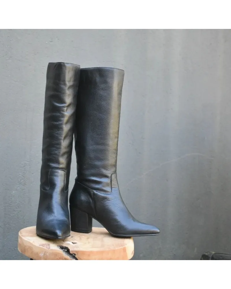 Bota de piel de caña alta  NEGRA CALMODA 7168