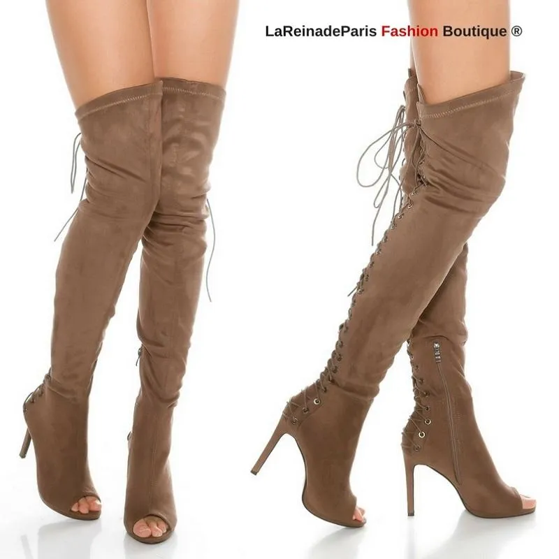 Botas de caña alta ante Marrón