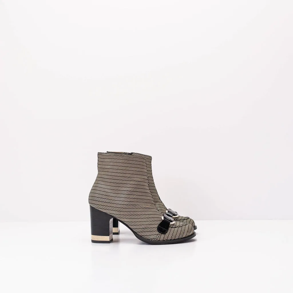 BOTIN  NEMONIC  NANTES 2340 KENYA NEGRO