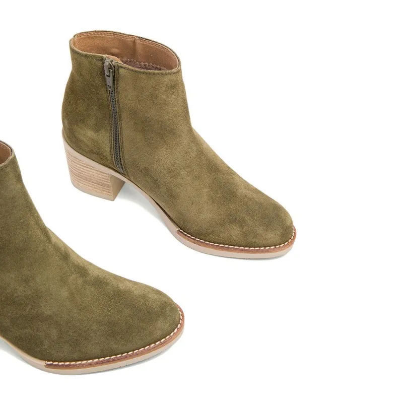 BOTINES DE TACÓN KAKI CON CREMALLERA NALA