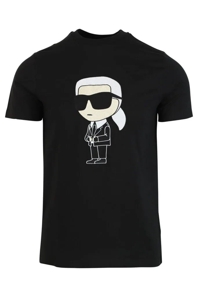 Camiseta negra con maxilogo 