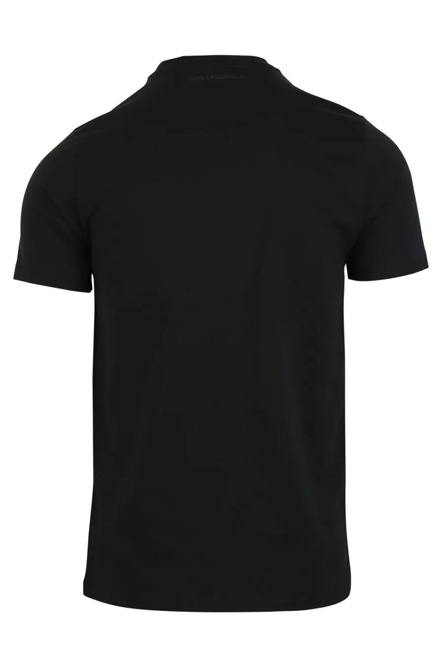 Camiseta negra con maxilogo 