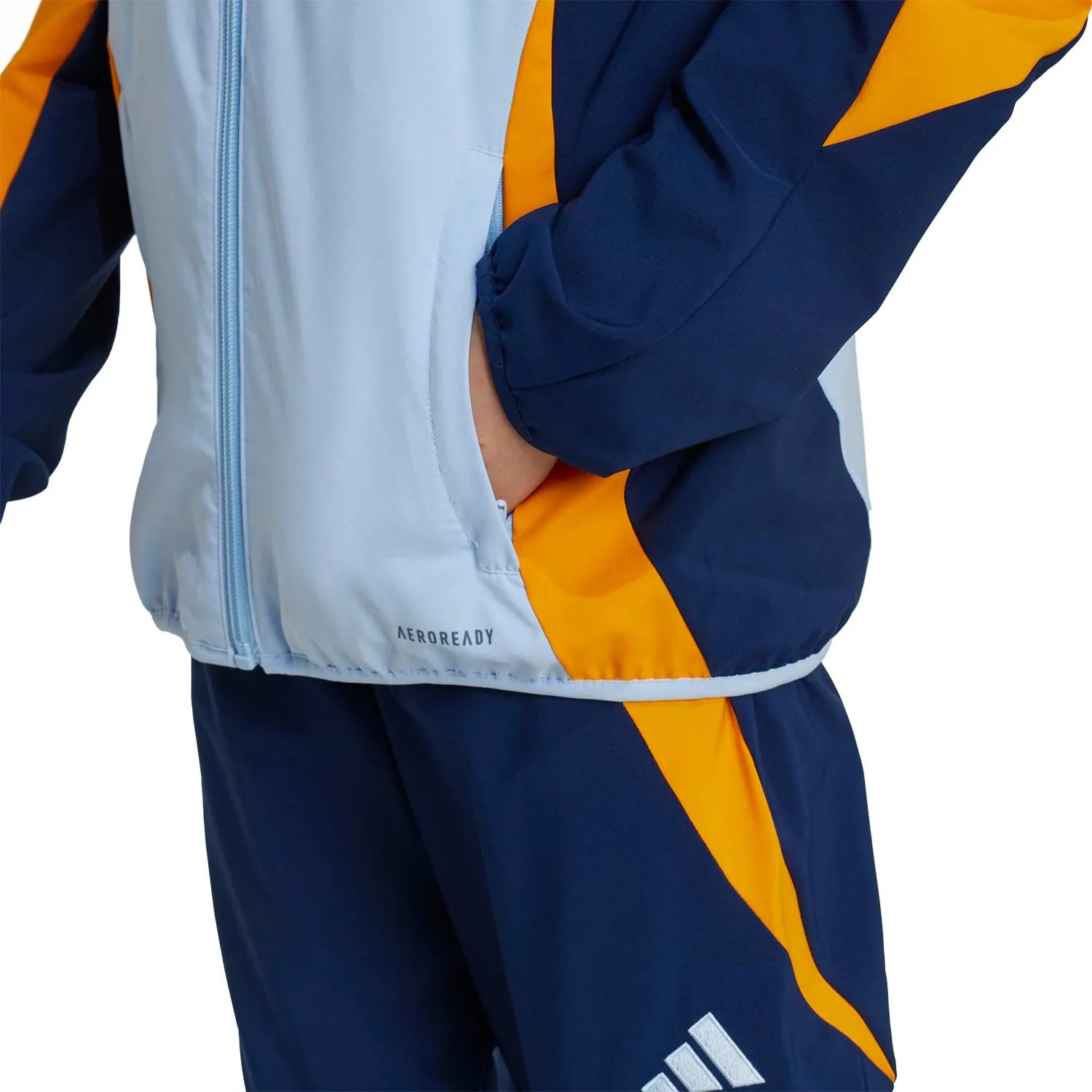 Chaqueta adidas niño Real Madrid presentación