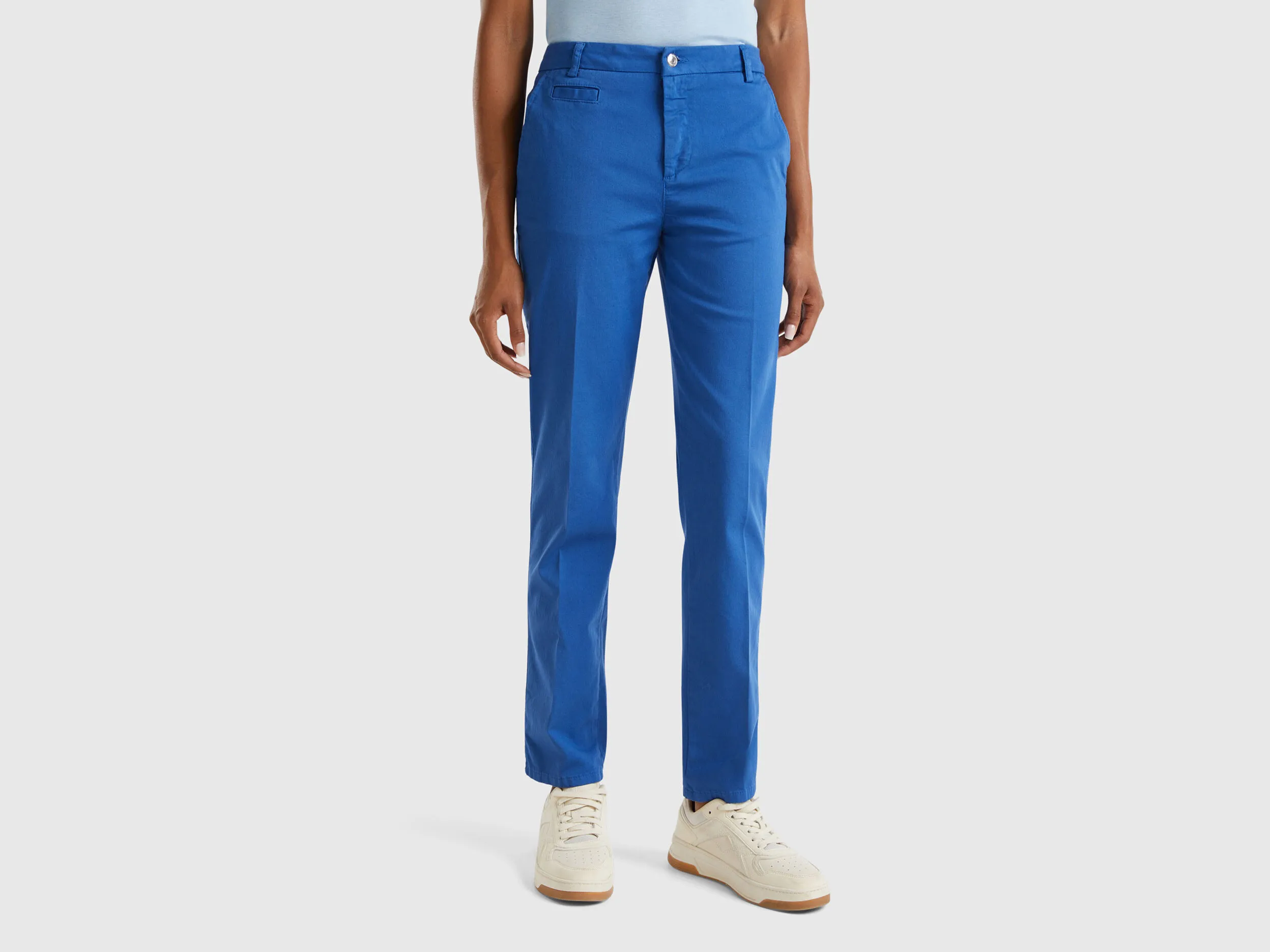 Chinos slim fit de algodón azul oscuro