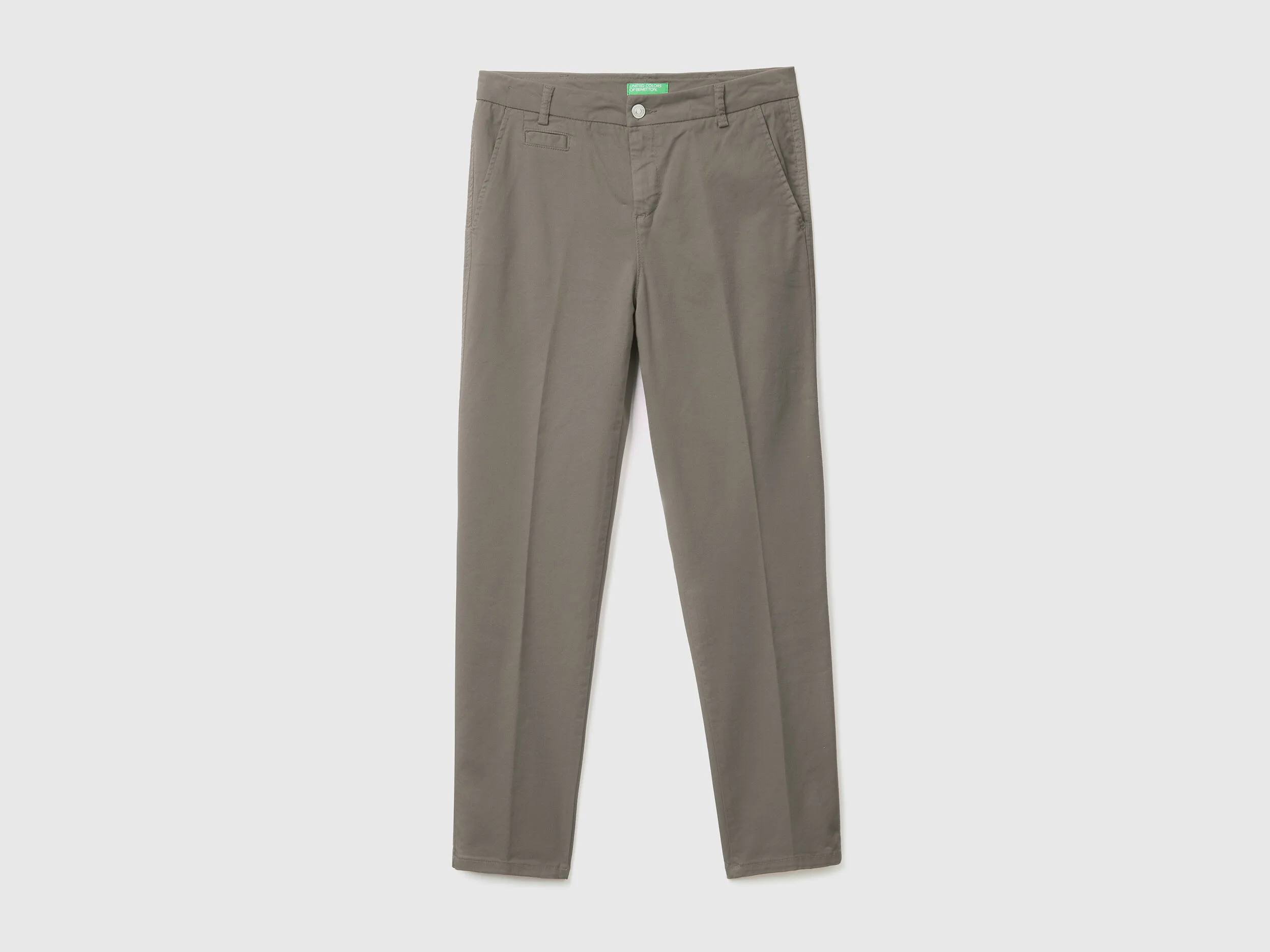 Chinos slim fit de algodón gris