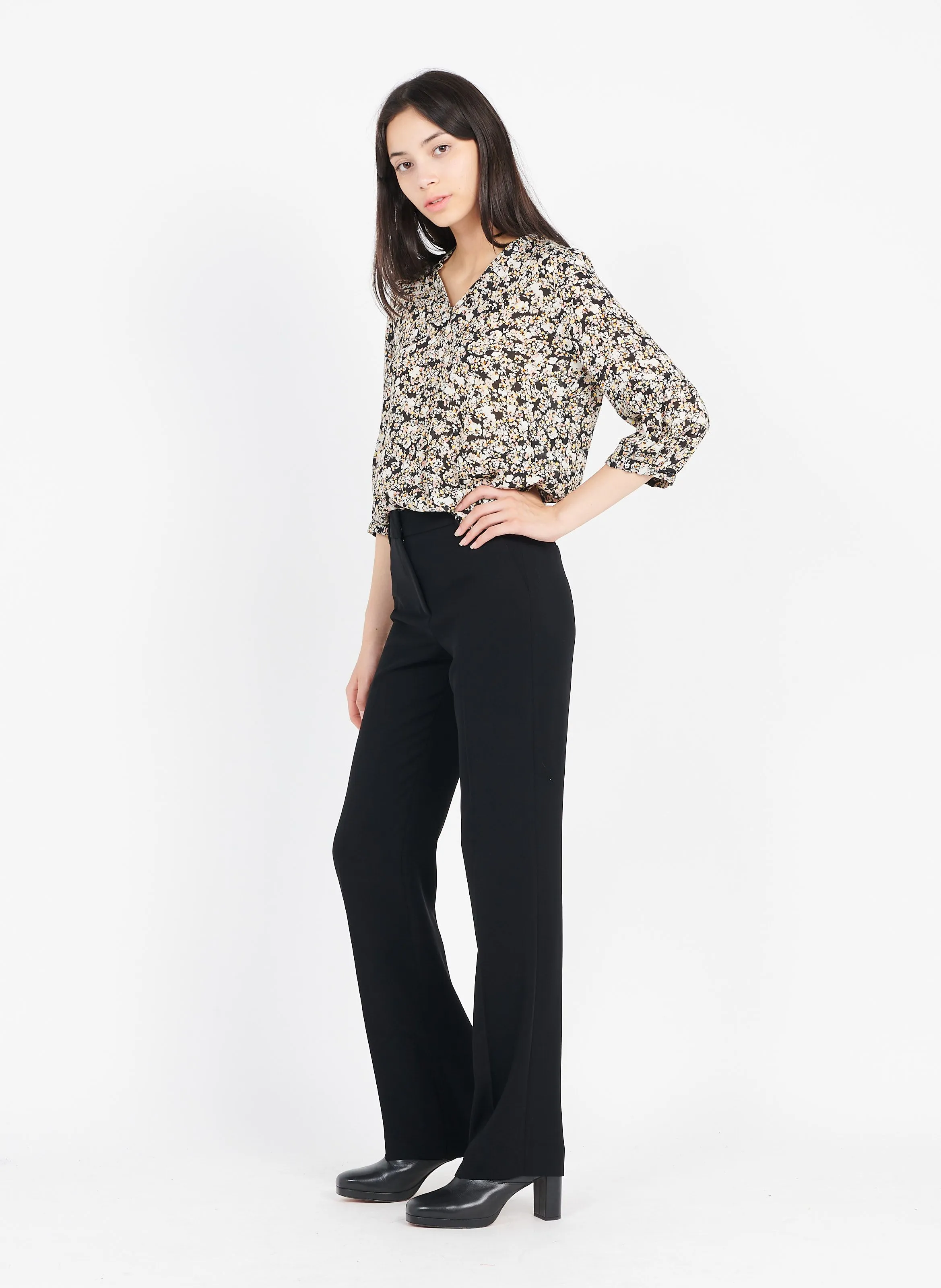CLEMENTB  PANTALóN RECTO CON PINZAS EN NEGRO