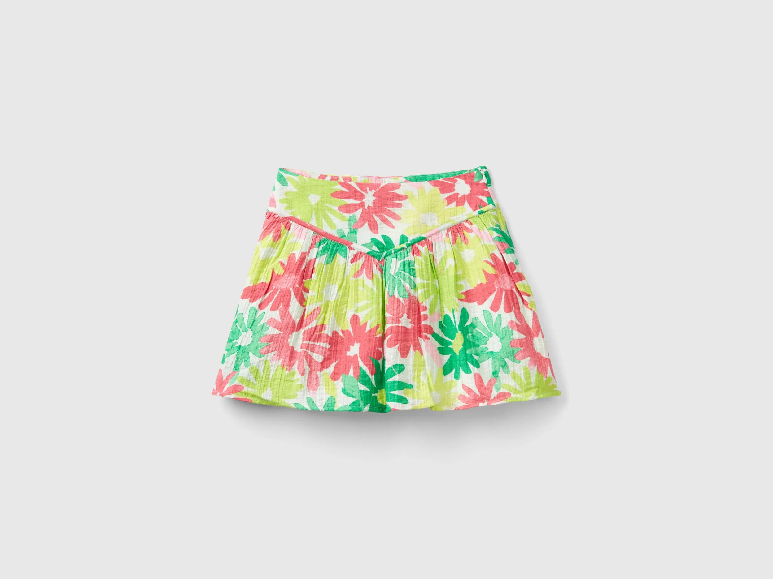 Falda fluida de flores
