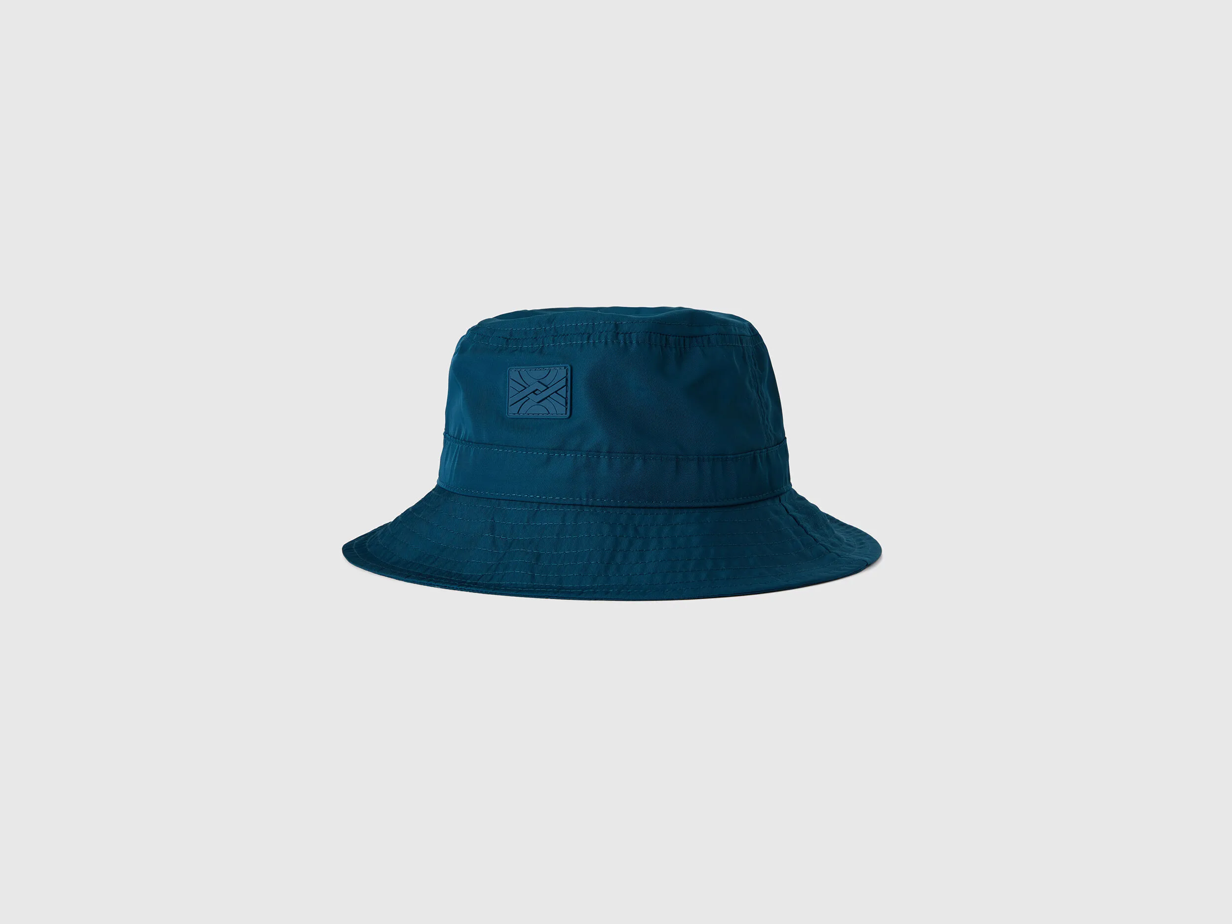 Gorro pescador con cordón