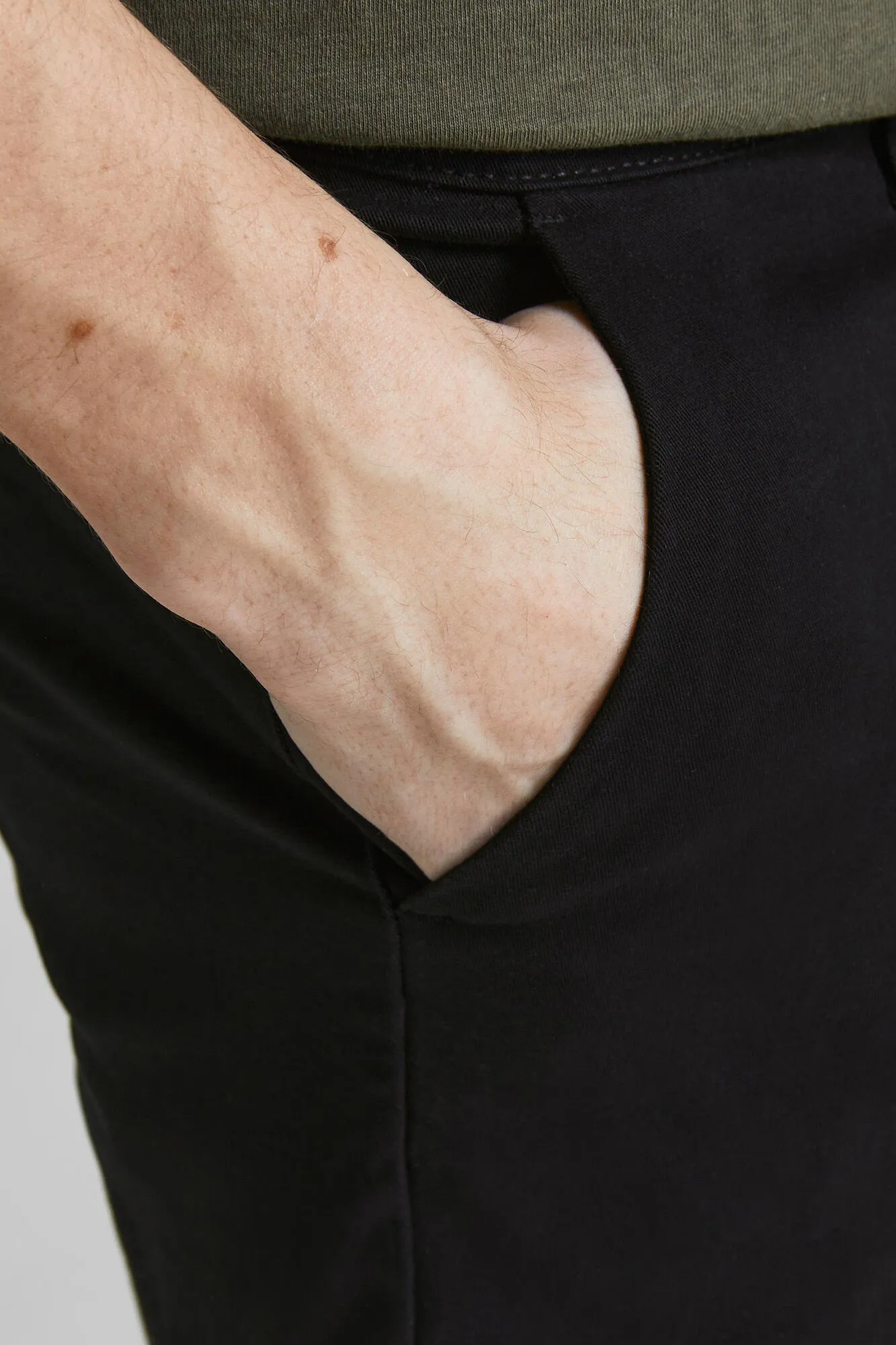 Jack & Jones Bermuda estilo chino, con 4 bolsillos.