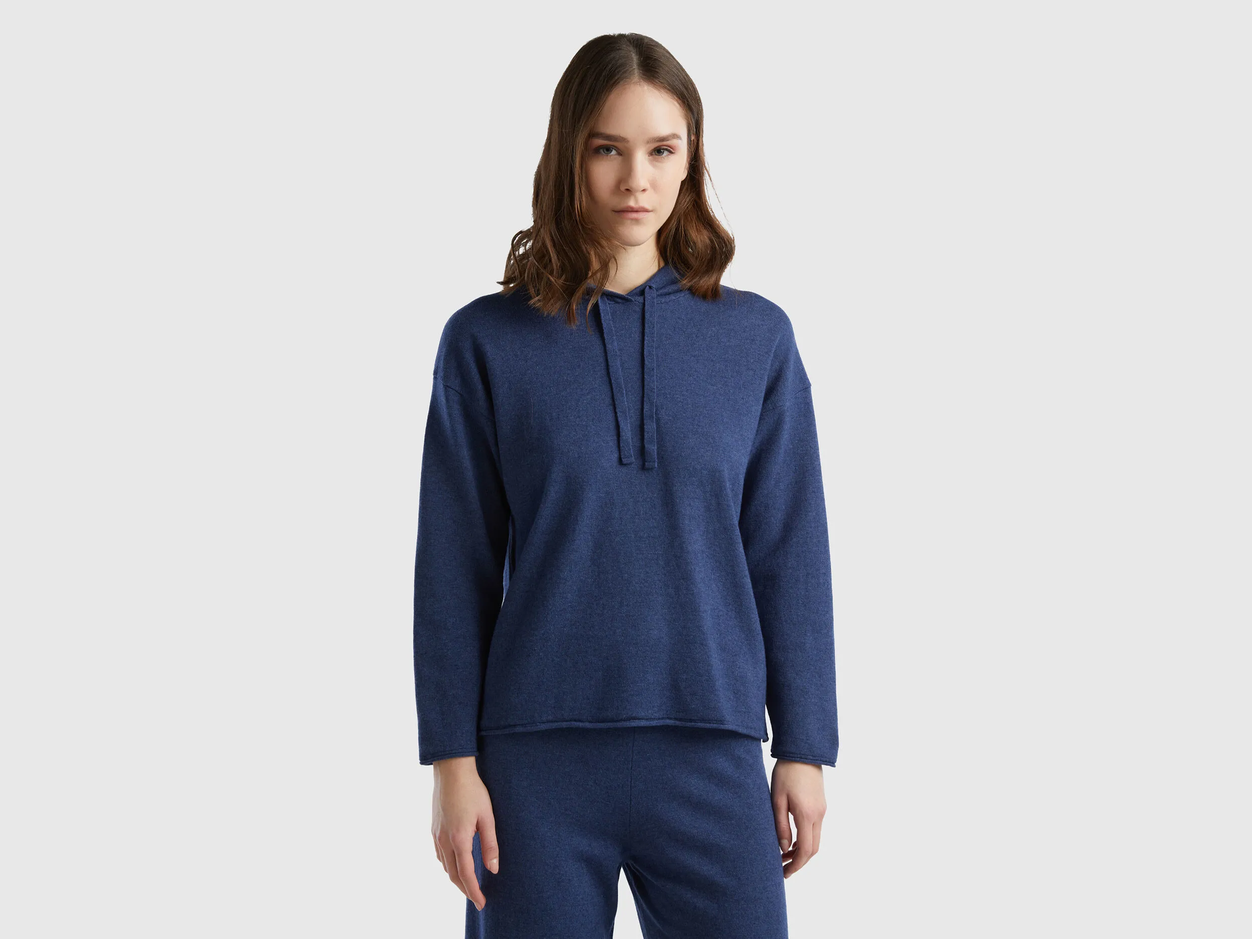 Jersey azul de cachemir mixto con capucha