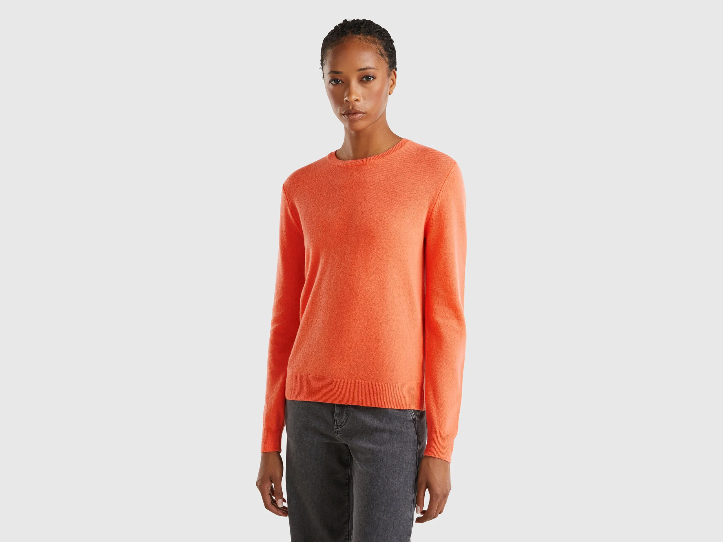 Jersey de cuello redondo coral en pura lana merina