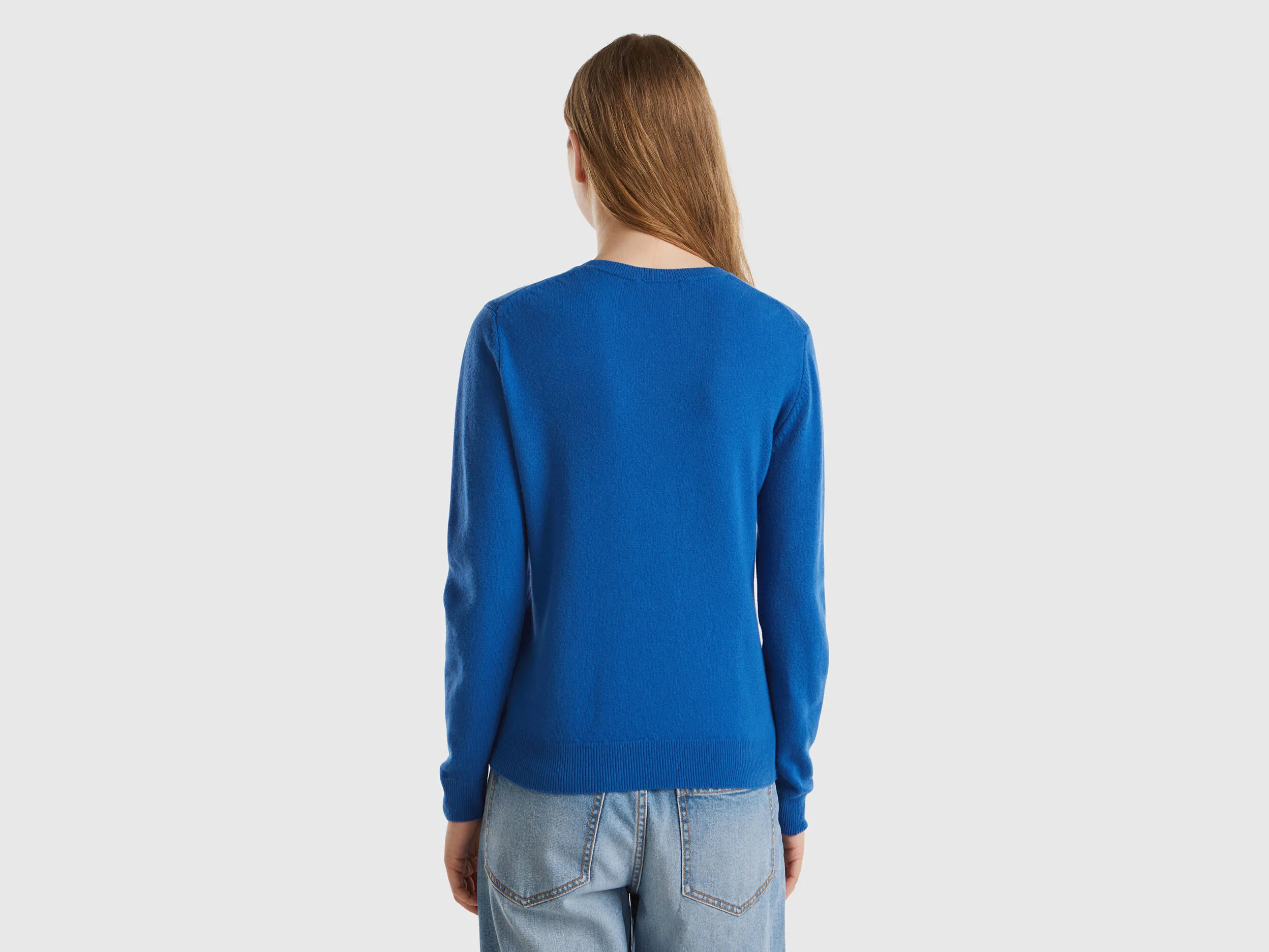 Jersey de cuello redondo en azul avio en pura lana merina