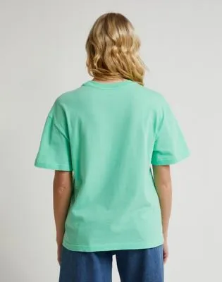 Lee Graphic Tee "Aventurine"