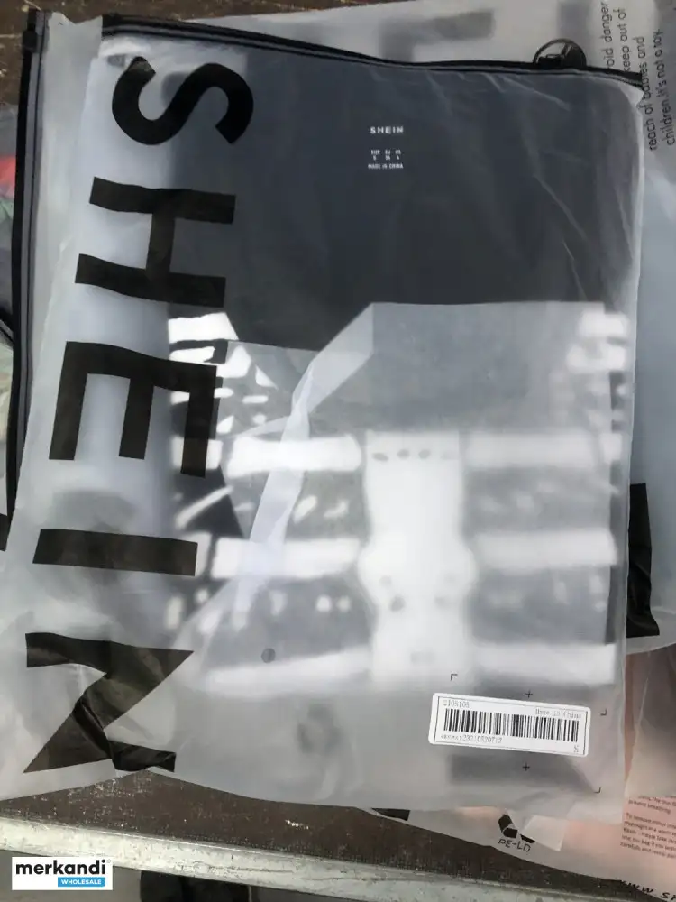 Lote de ropa de la marca Shein