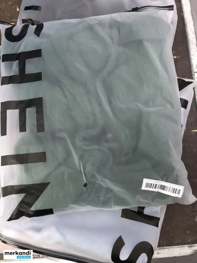 Lote de ropa de la marca Shein