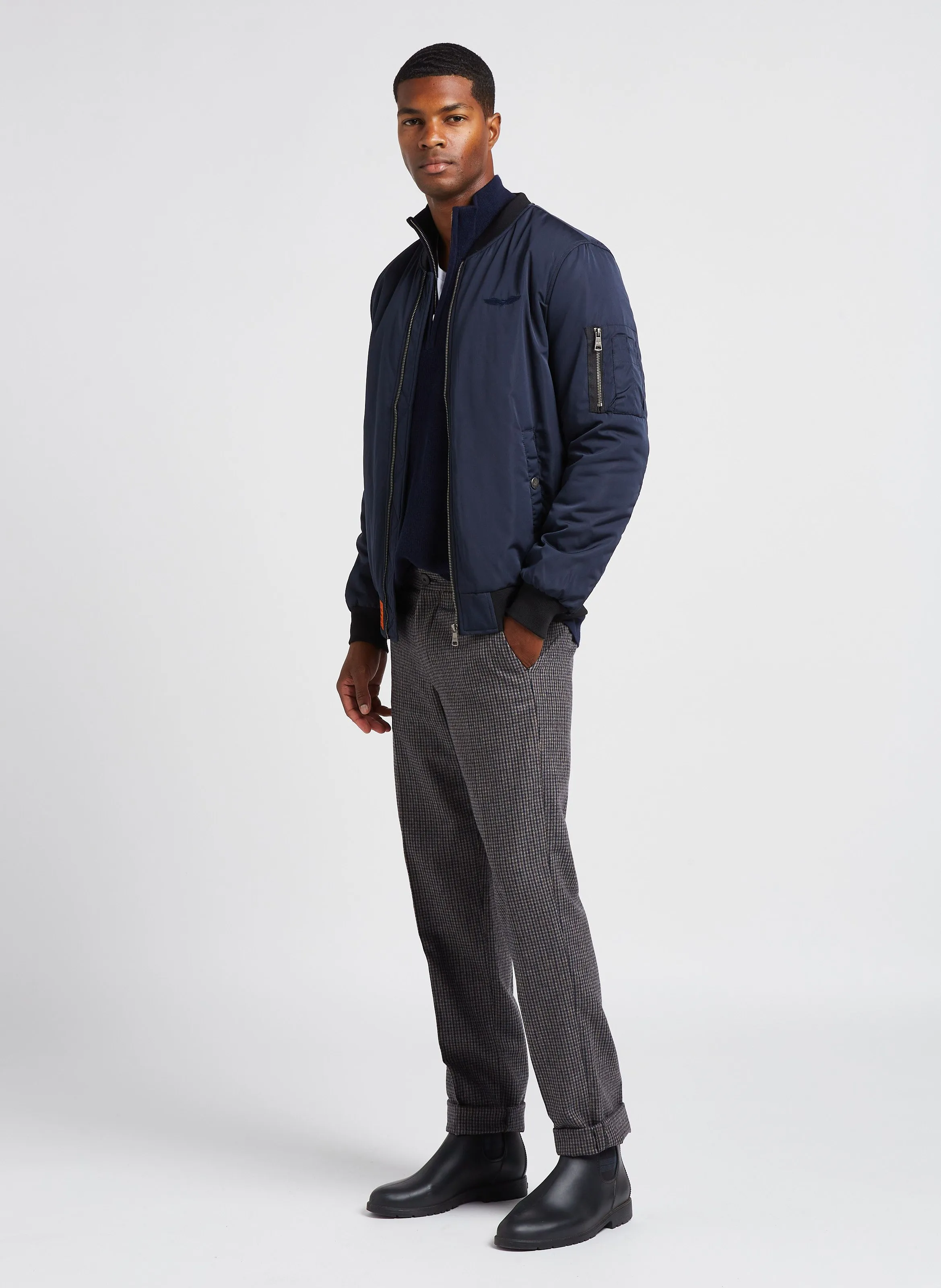 MAX  CHAQUETA BOMBER CON CUELLO REDONDO EN AZUL
