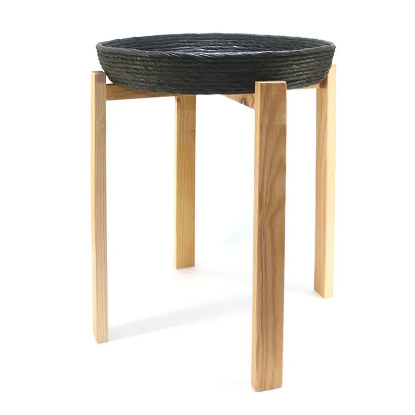 Mesa auxiliar redonda de diseño sostenible