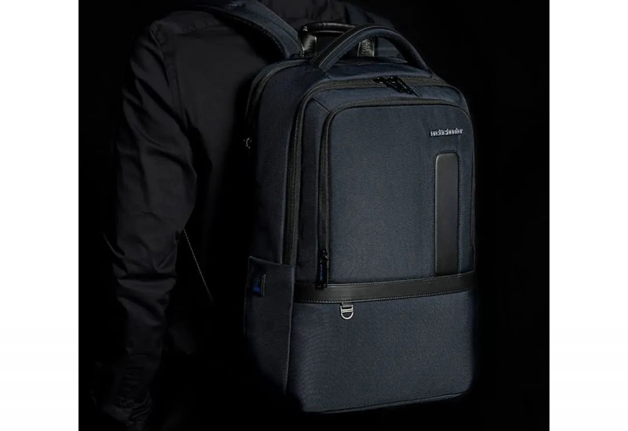 Mochila Nylon Azul Bolsillos Resistente Al Agua Con Usb