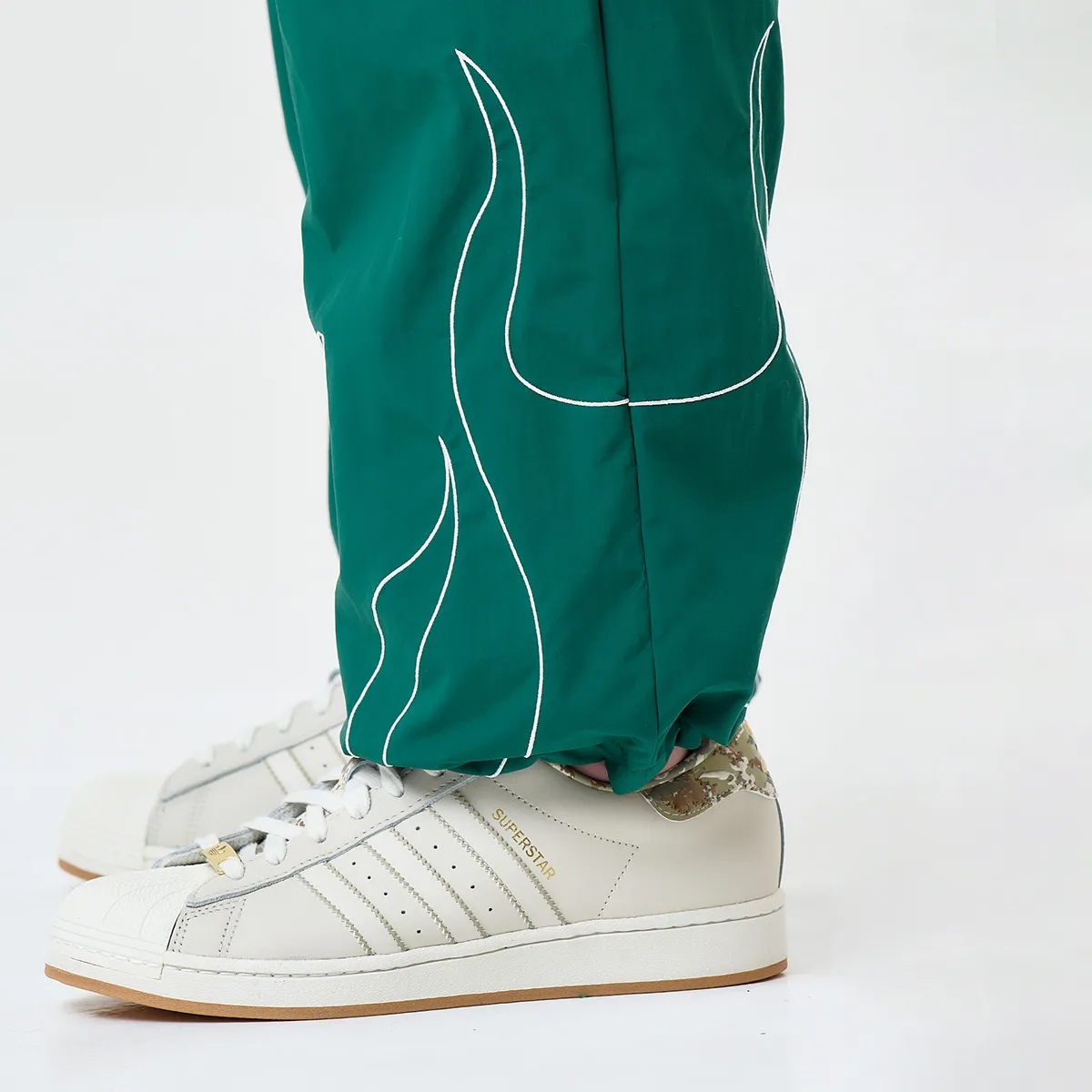 Pantalón adidas Flames Hombre