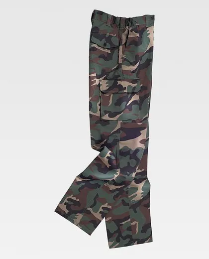 Pantalón de camuflaje con refuerzos y multibolsillos