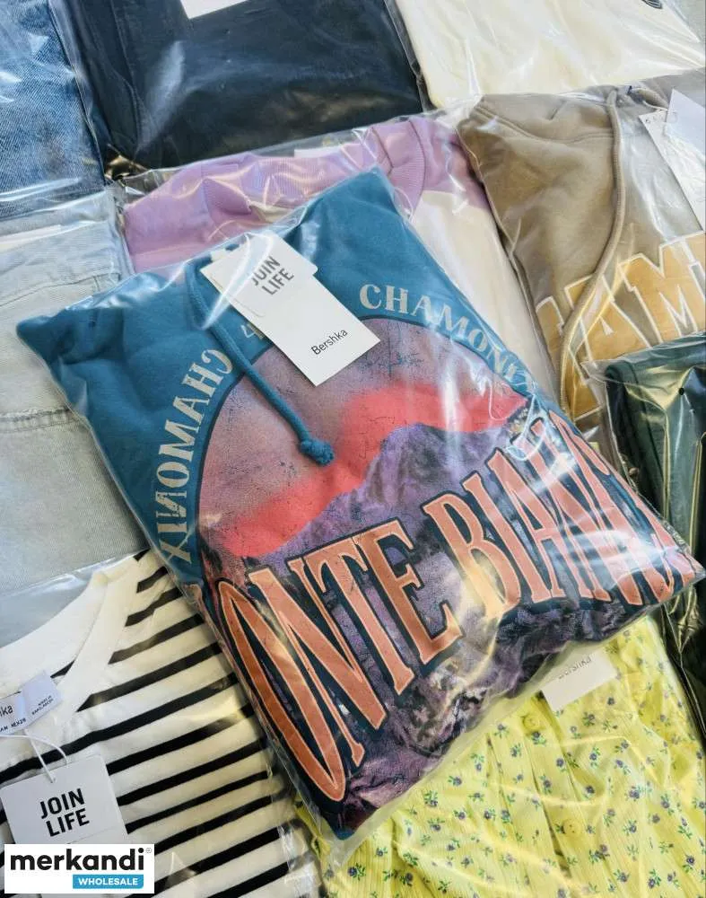 ROPA BERSHKA MUJER/HOMBRE MIX DE MODELOS Y TALLAS. CATEGORíA A NUEVO.