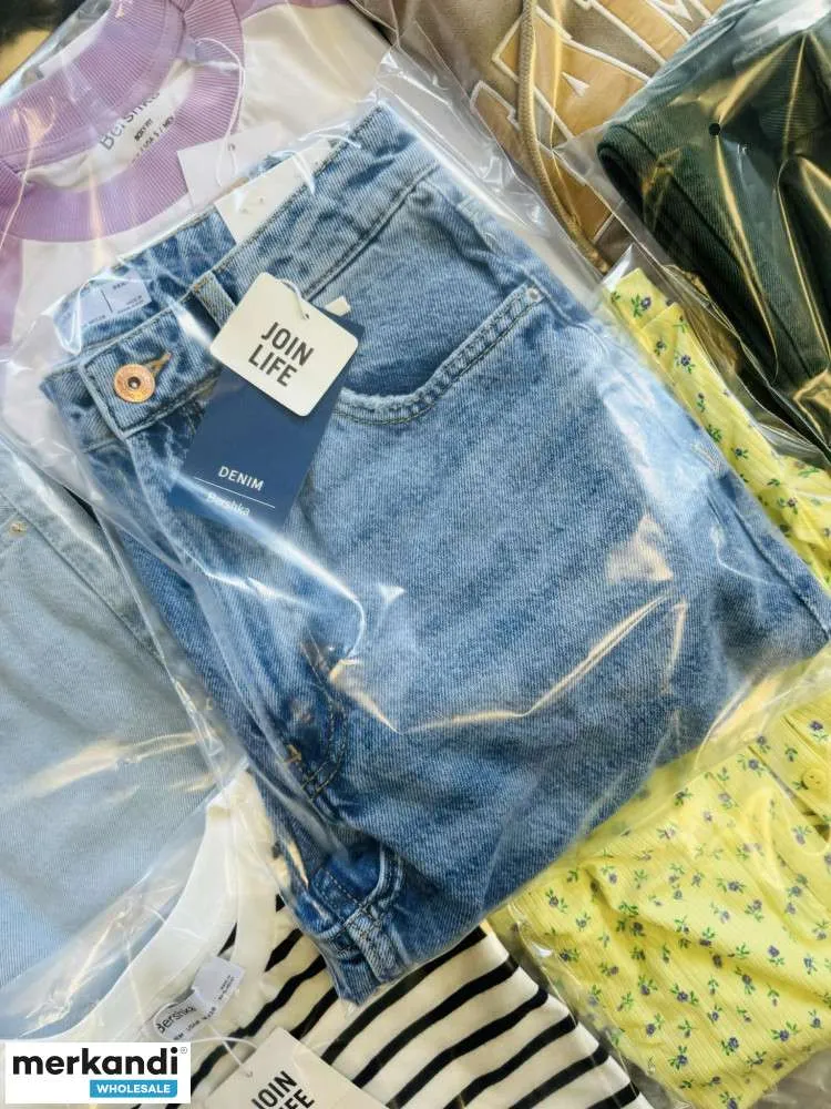 ROPA BERSHKA MUJER/HOMBRE MIX DE MODELOS Y TALLAS. CATEGORíA A NUEVO.