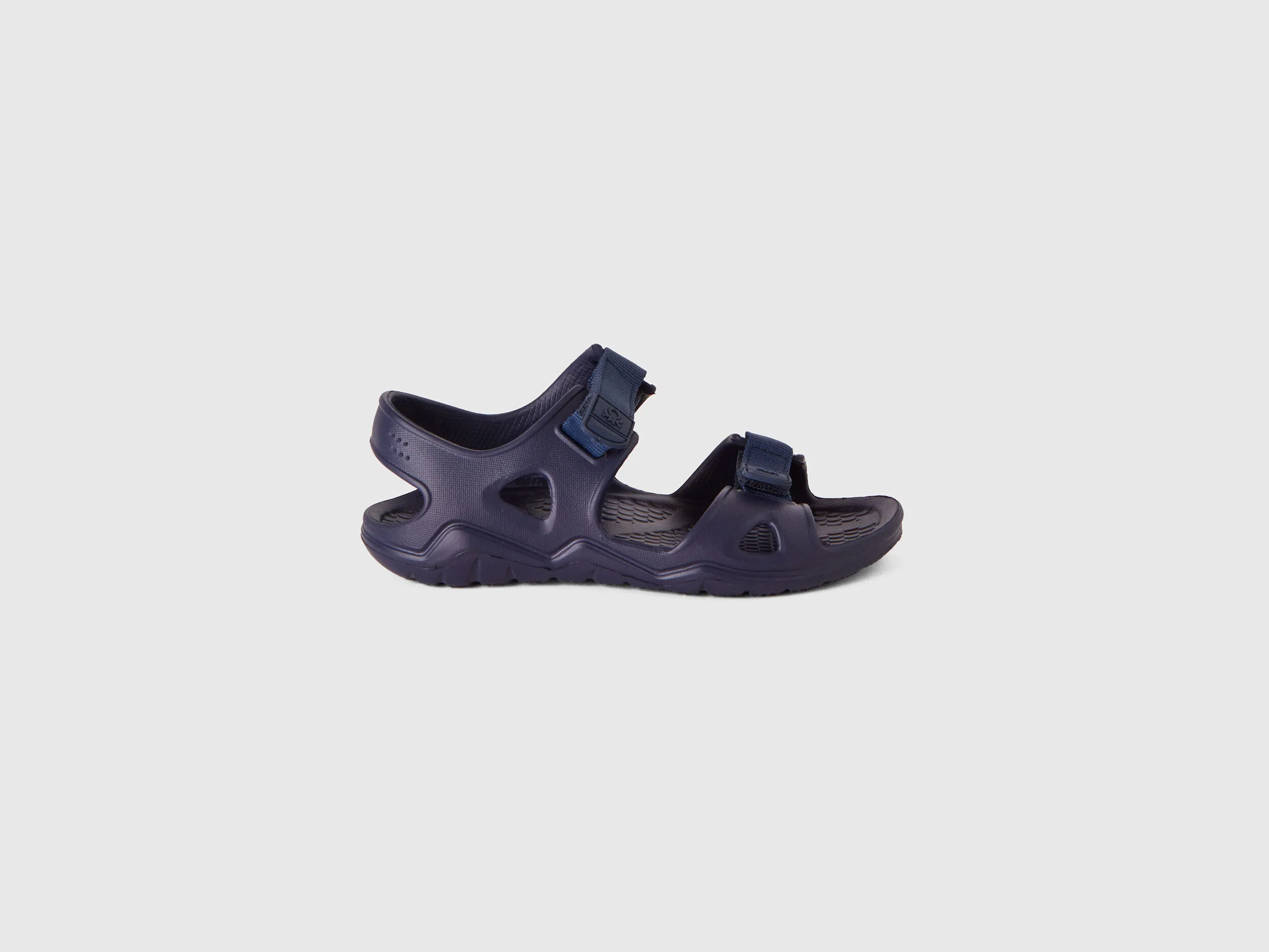 Sandalias de goma ligera