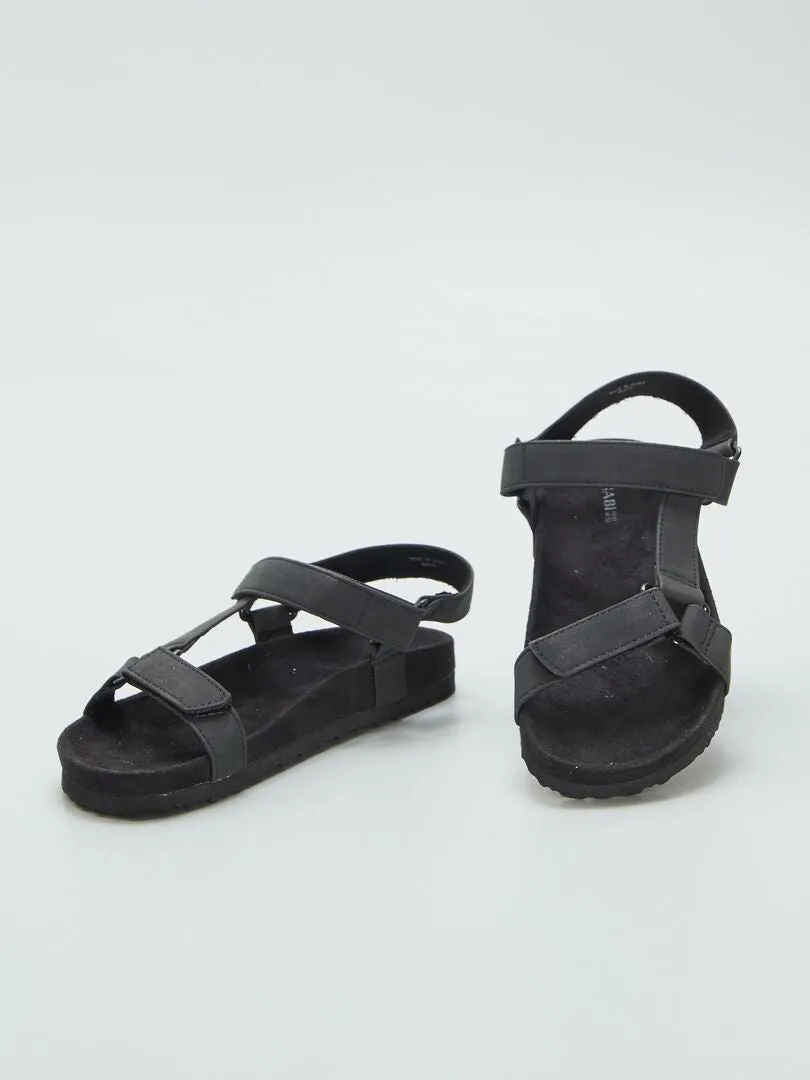SANDALIAS ESTILO TREKKING  NEGRO