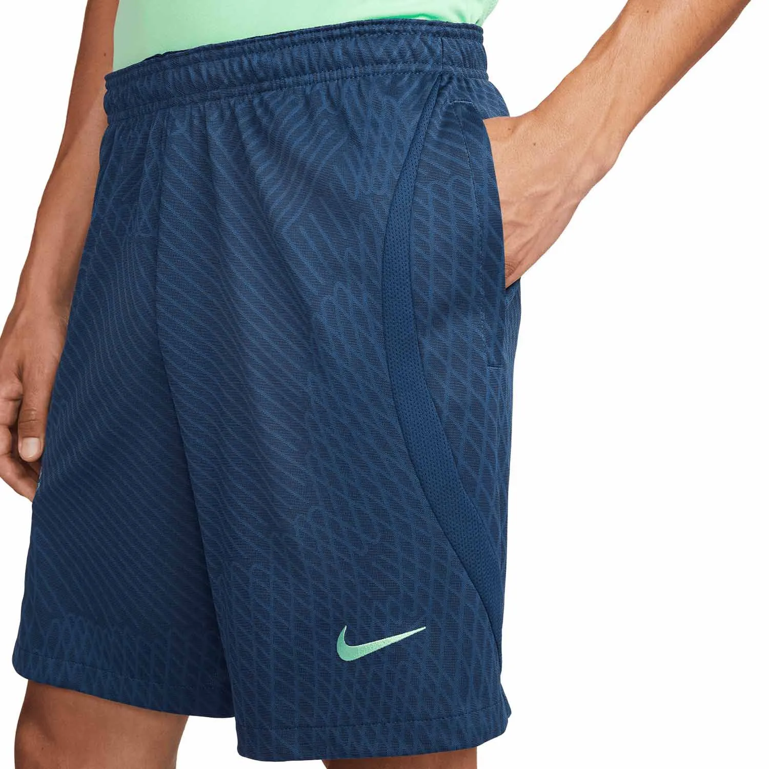 SHORT NIKE BRASIL ENTRENAMIENTO DRIFIT STRIKE
