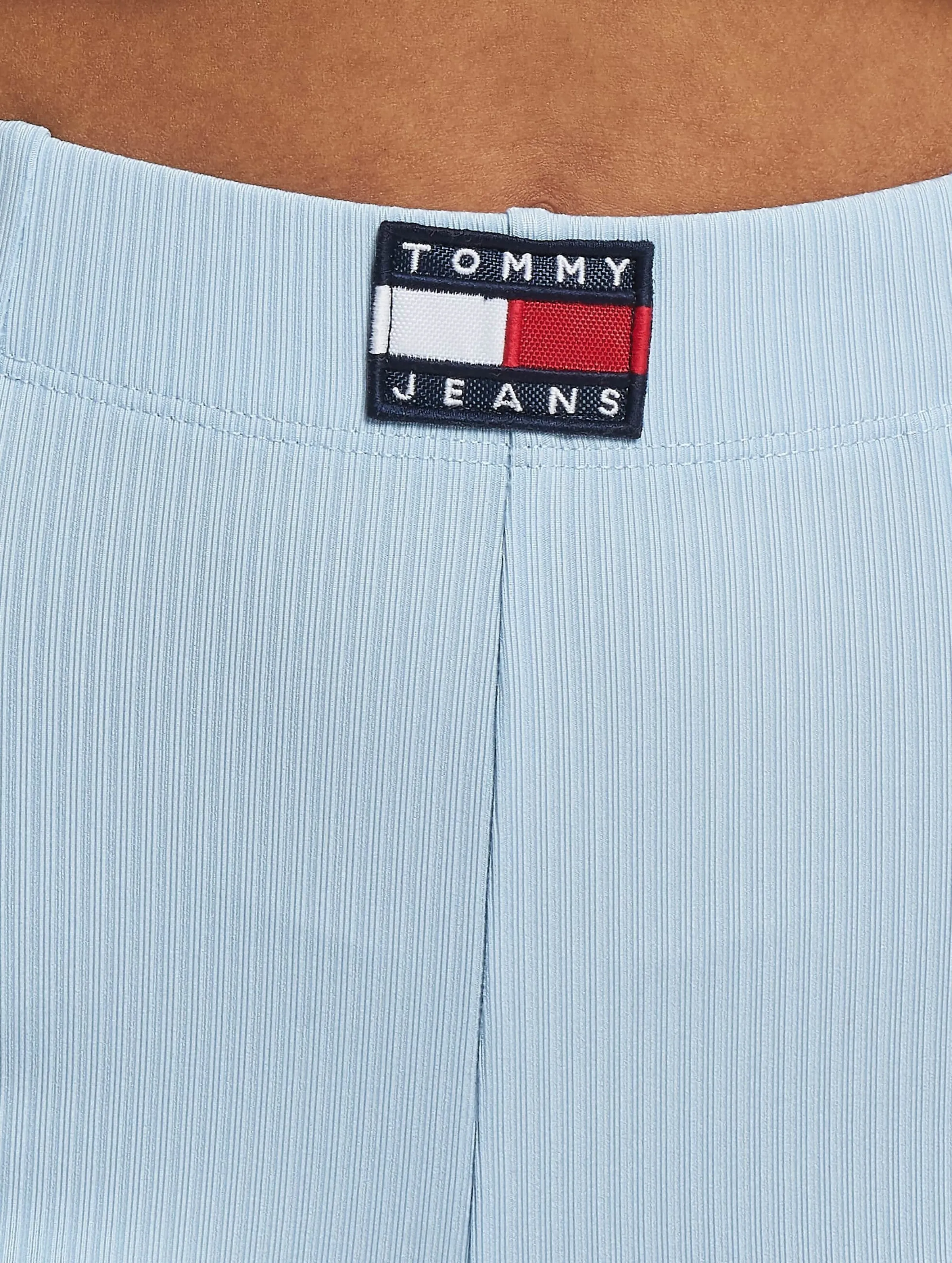 Tommy Jeans Center Badge Slit