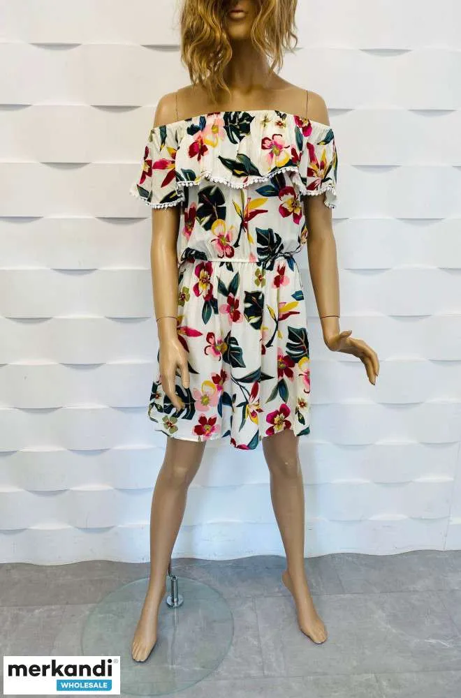 Verano, vestidos cortos con flores. Mezcla de modelos. Categoría A