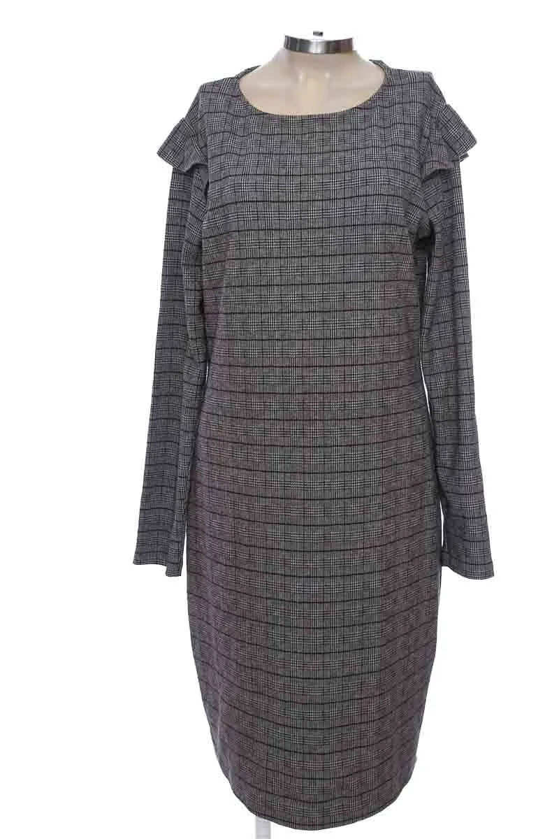 VESTIDO / ENTERIZO COLOR GRIS  PATPRIMO