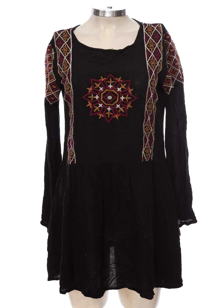 VESTIDO / ENTERIZO COLOR NEGRO  WANAWA
