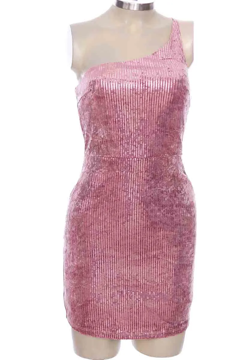 VESTIDO / ENTERIZO COLOR ROSADO  LULUS