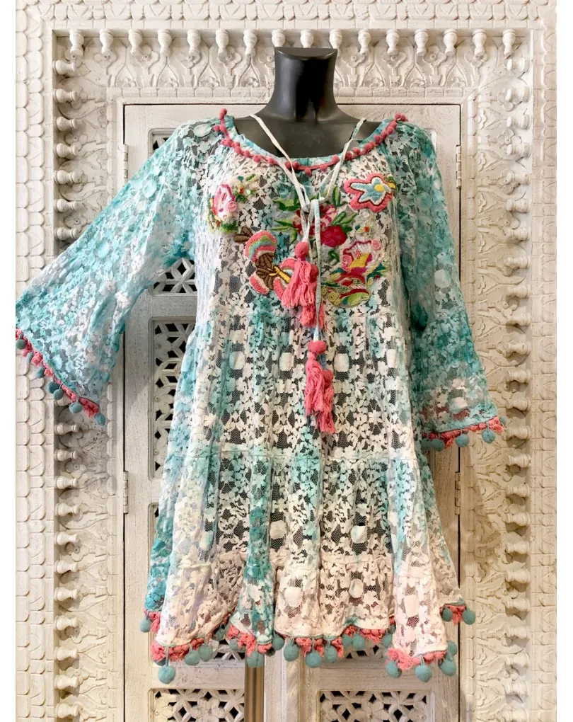 VESTIDOS CORTOS DE VERANO TARDE NOCHE Y PLAYA ENCAJES Y PASAMANERIA