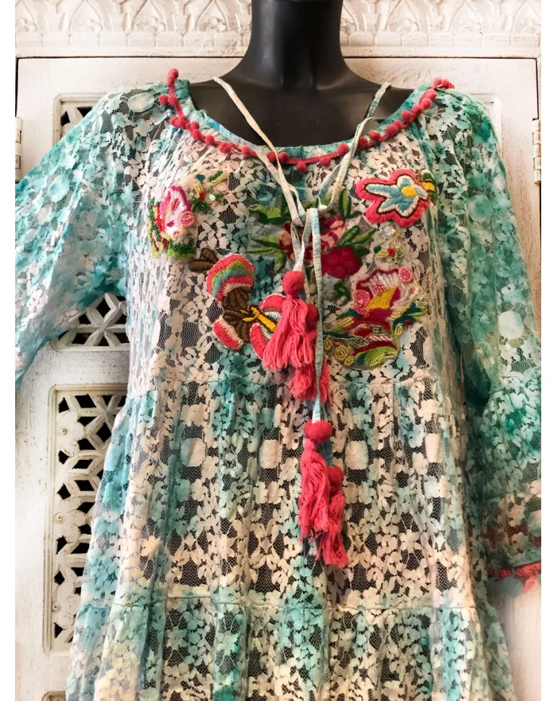 VESTIDOS CORTOS DE VERANO TARDE NOCHE Y PLAYA ENCAJES Y PASAMANERIA