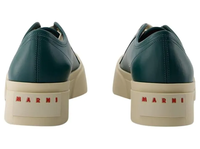 ZAPATILLAS CON CORDONES  MARNI  PIEL  VERDE 