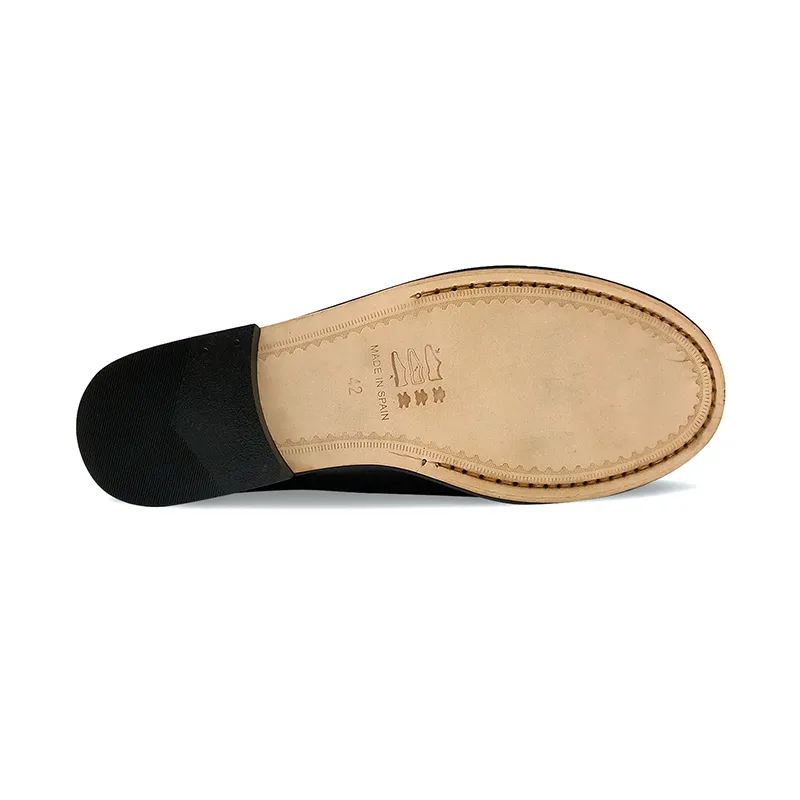 Zapatos Castellanos Hombre Piel Antifaz 800 Negro, de Latino